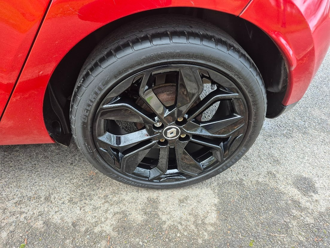 Used Renault Clio 2015 for sale - 76845306: Photo 18