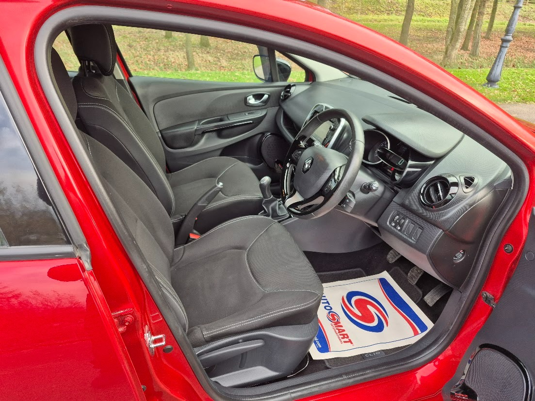 Used Renault Clio 2015 for sale - 76845306: Photo 6