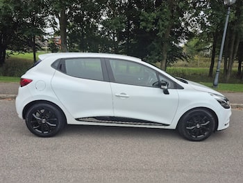 Used Renault Clio 2017 for sale - 79594380: Photo