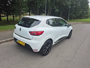 Used Renault Clio 2017 for sale - 79594380: Photo