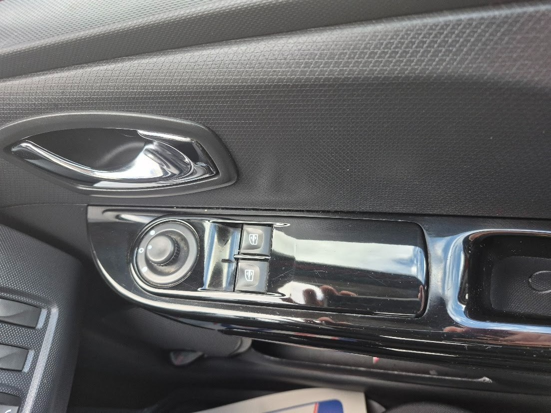 Used Renault Clio 2013 for sale - 78135125: Photo 14