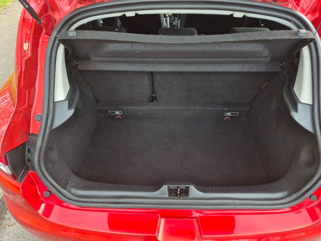 Used Renault Clio 2013 for sale - 78135125: Photo 17