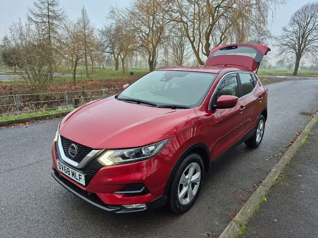 Used Nissan Qashqai 2018 for sale - 77012956: Photo 1