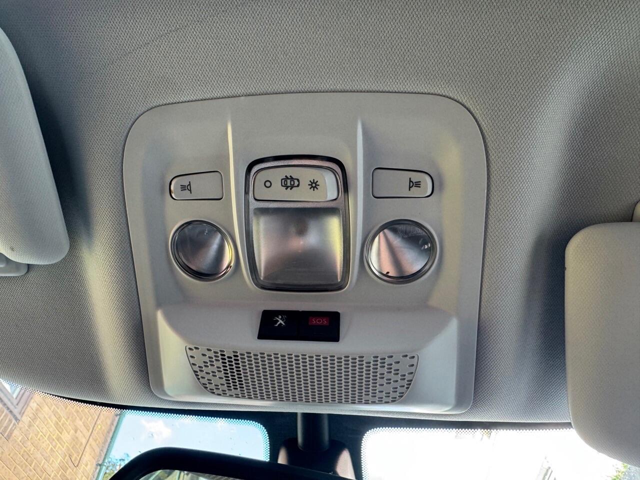 Used Peugeot 2008 2018 for sale - 76138703: Photo 22