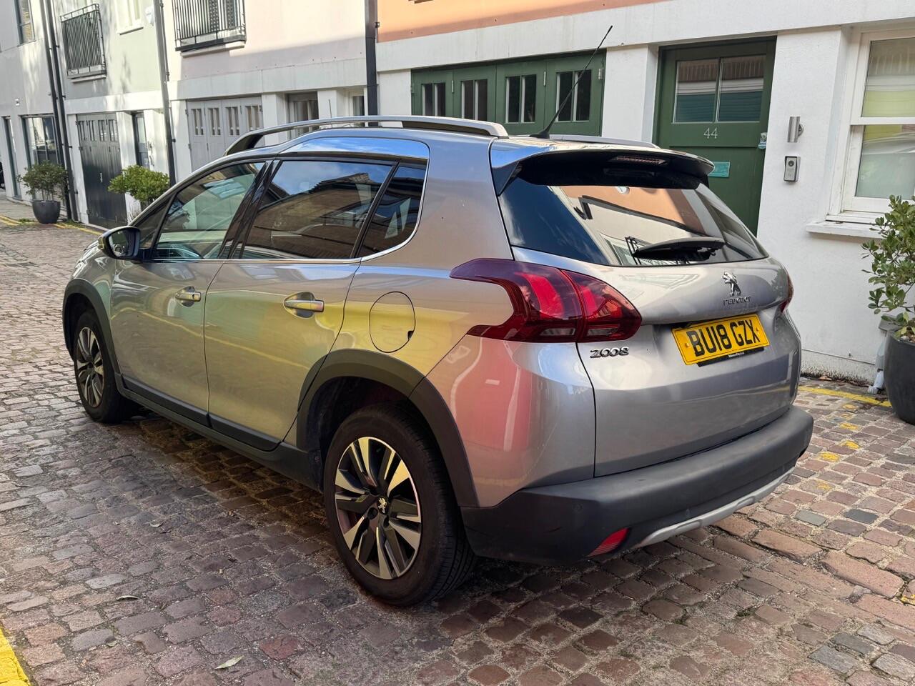 Used Peugeot 2008 2018 for sale - 76138703: Photo 3