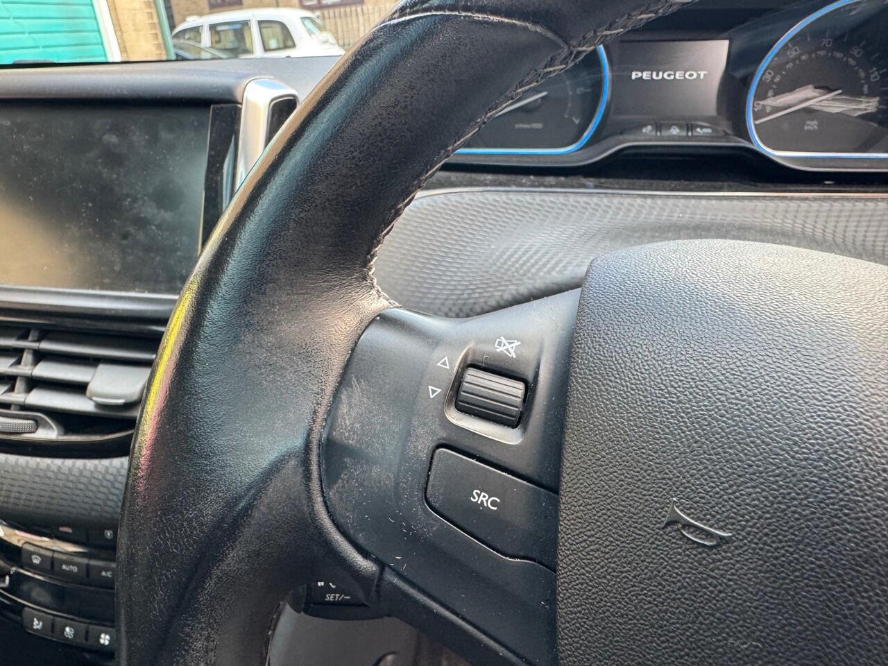 Used Peugeot 2008 2018 for sale - 76138703: Photo 46