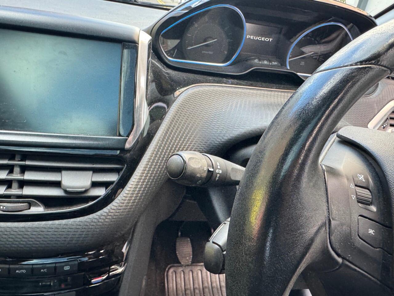 Used Peugeot 2008 2018 for sale - 76138703: Photo 47