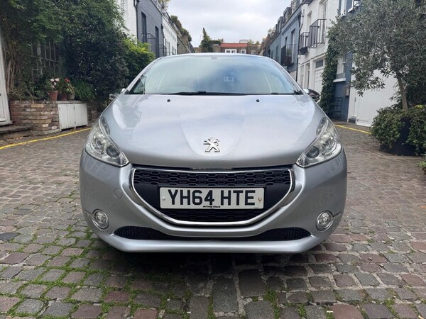 Used Peugeot 208 2014 for sale - 76179360: Photo 2