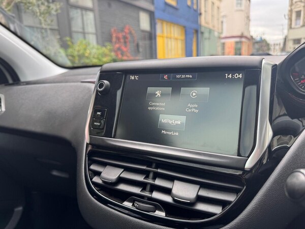 Used Peugeot 208 2014 for sale - 76179360: Photo 35