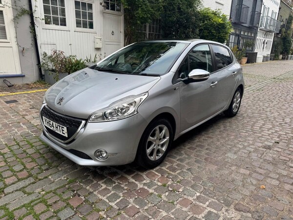 Used Peugeot 208 2014 for sale - 76179360: Photo 3