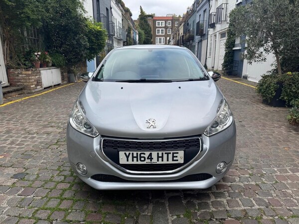 Used Peugeot 208 2014 for sale - 76179360: Photo 5