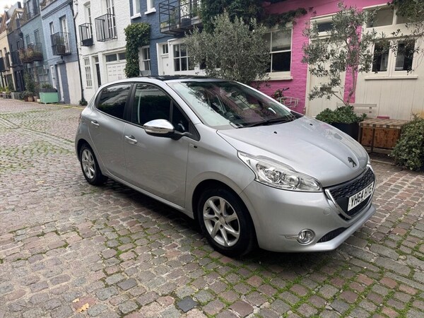 Used Peugeot 208 2014 for sale - 76179360: Photo 7