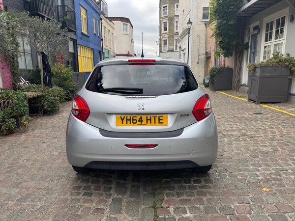 Used Peugeot 208 2014 for sale - 76179360: Photo 9