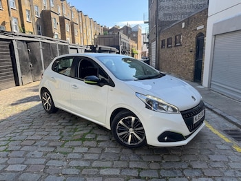 Used Peugeot 208 2016 for sale - 76136358: Photo
