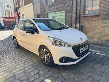 Used Peugeot 208 2016 for sale - 76136358: Photo