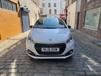 Used Peugeot 208 2016 for sale - 76136358: Photo