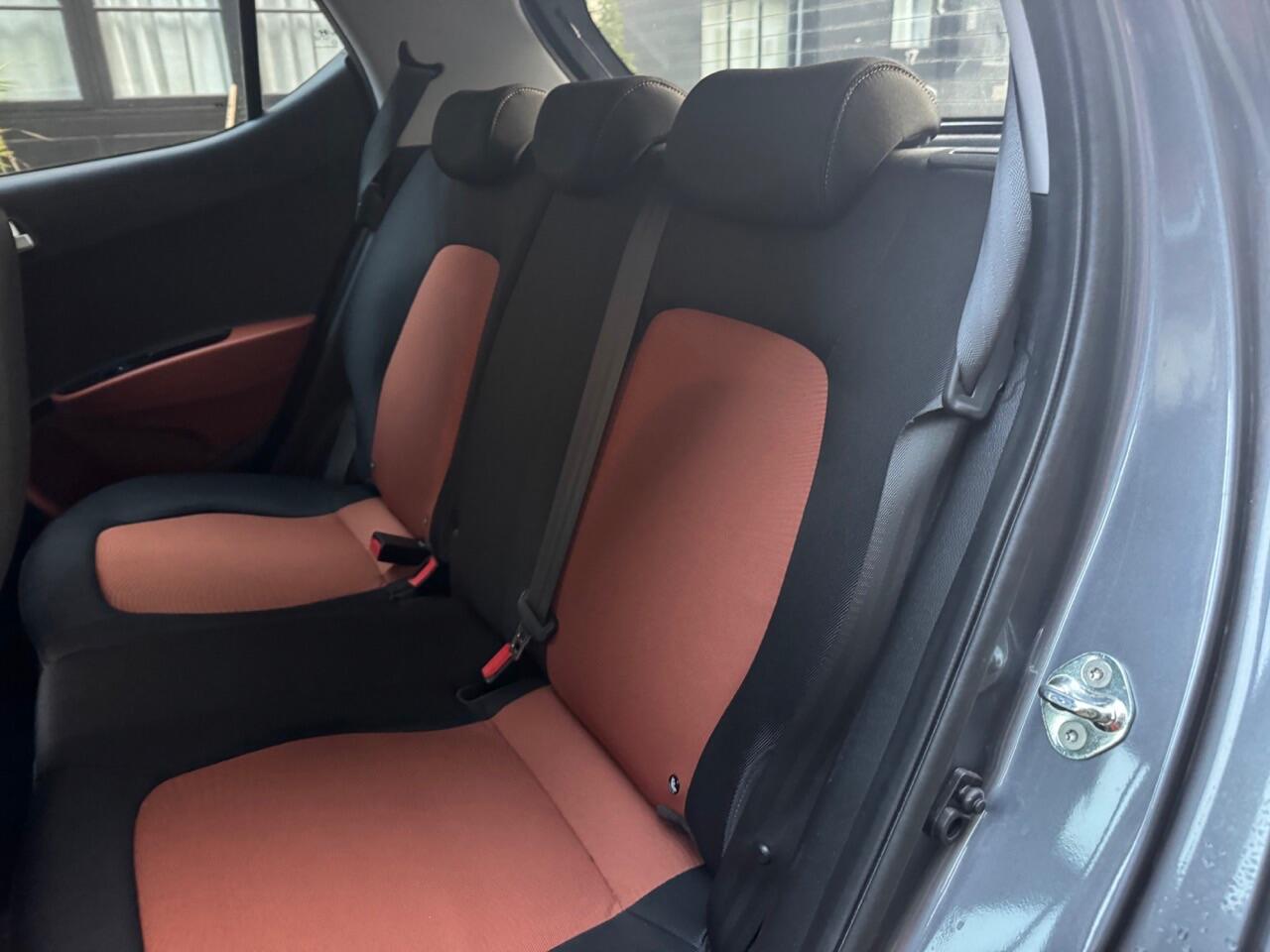 Used Hyundai i10 2015 for sale - 76314913: Photo 25