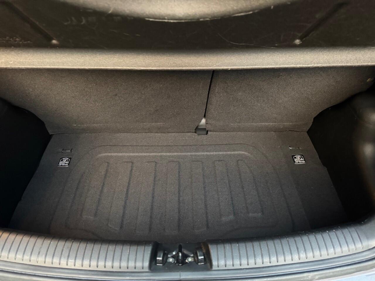 Used Hyundai i10 2015 for sale - 76314913: Photo 32