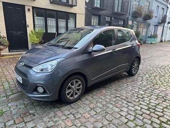 Used Hyundai i10 2015 for sale - 76314913: Photo