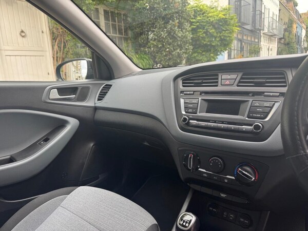Used Hyundai i20 2016 for sale - 76306893: Photo 18