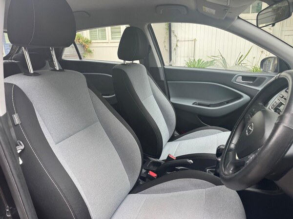 Used Hyundai i20 2016 for sale - 76306893: Photo 20