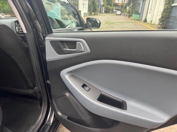 Used Hyundai i20 2016 for sale - 76306893: Photo 31