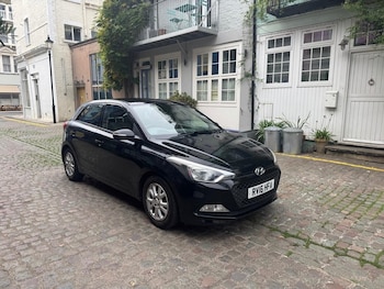 Used Hyundai i20 2016 for sale - 76306893: Photo 3