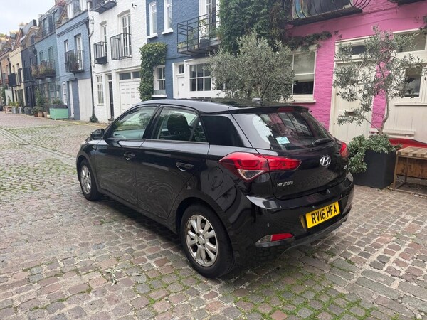 Used Hyundai i20 2016 for sale - 76306893: Photo 5