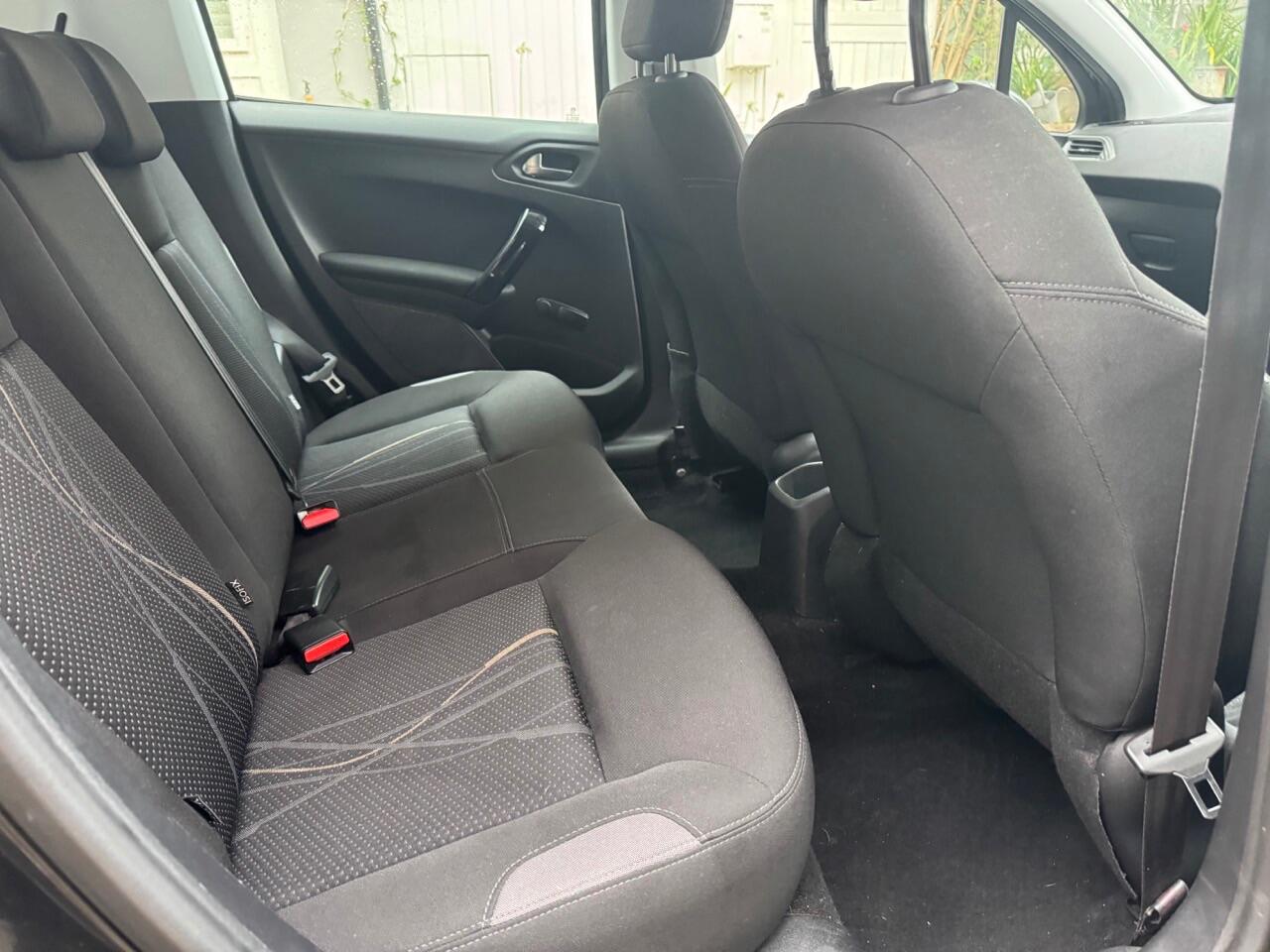 Used Peugeot 208 2012 for sale - 76425435: Photo 19