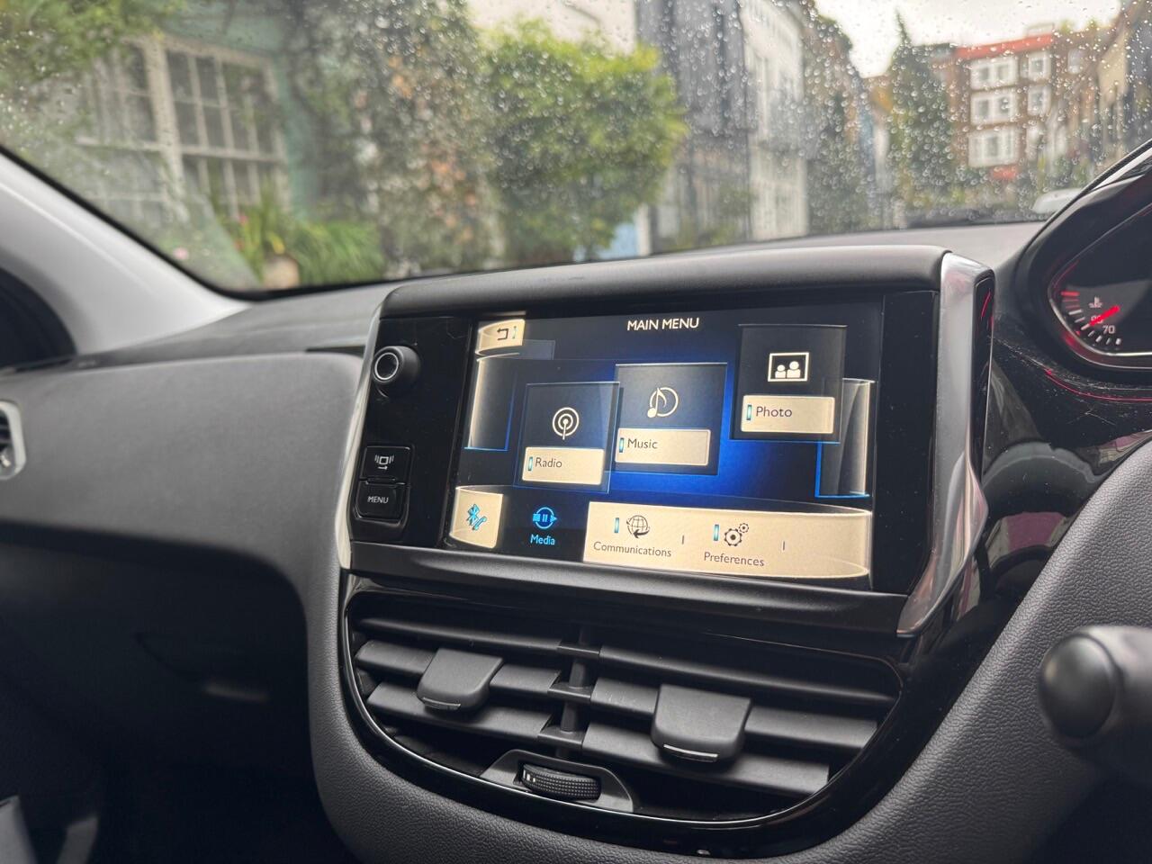 Used Peugeot 208 2012 for sale - 76425435: Photo 36