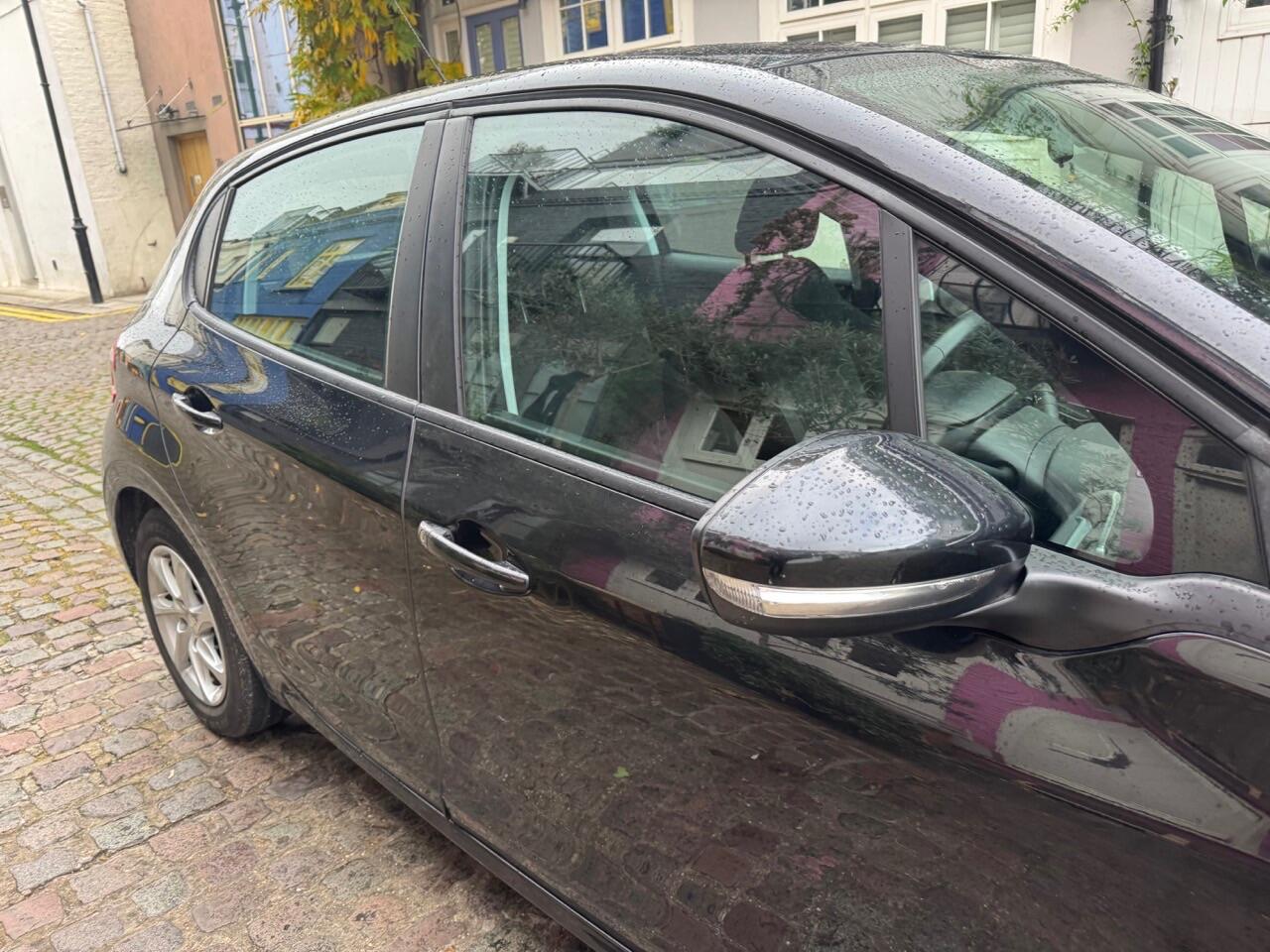 Used Peugeot 208 2012 for sale - 76425435: Photo 39