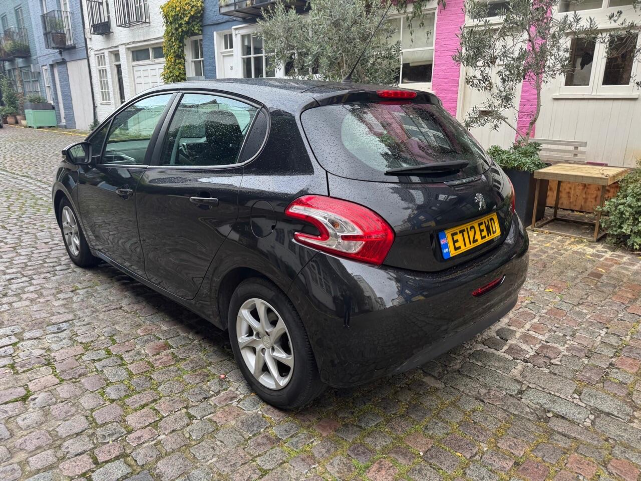 Used Peugeot 208 2012 for sale - 76425435: Photo 4