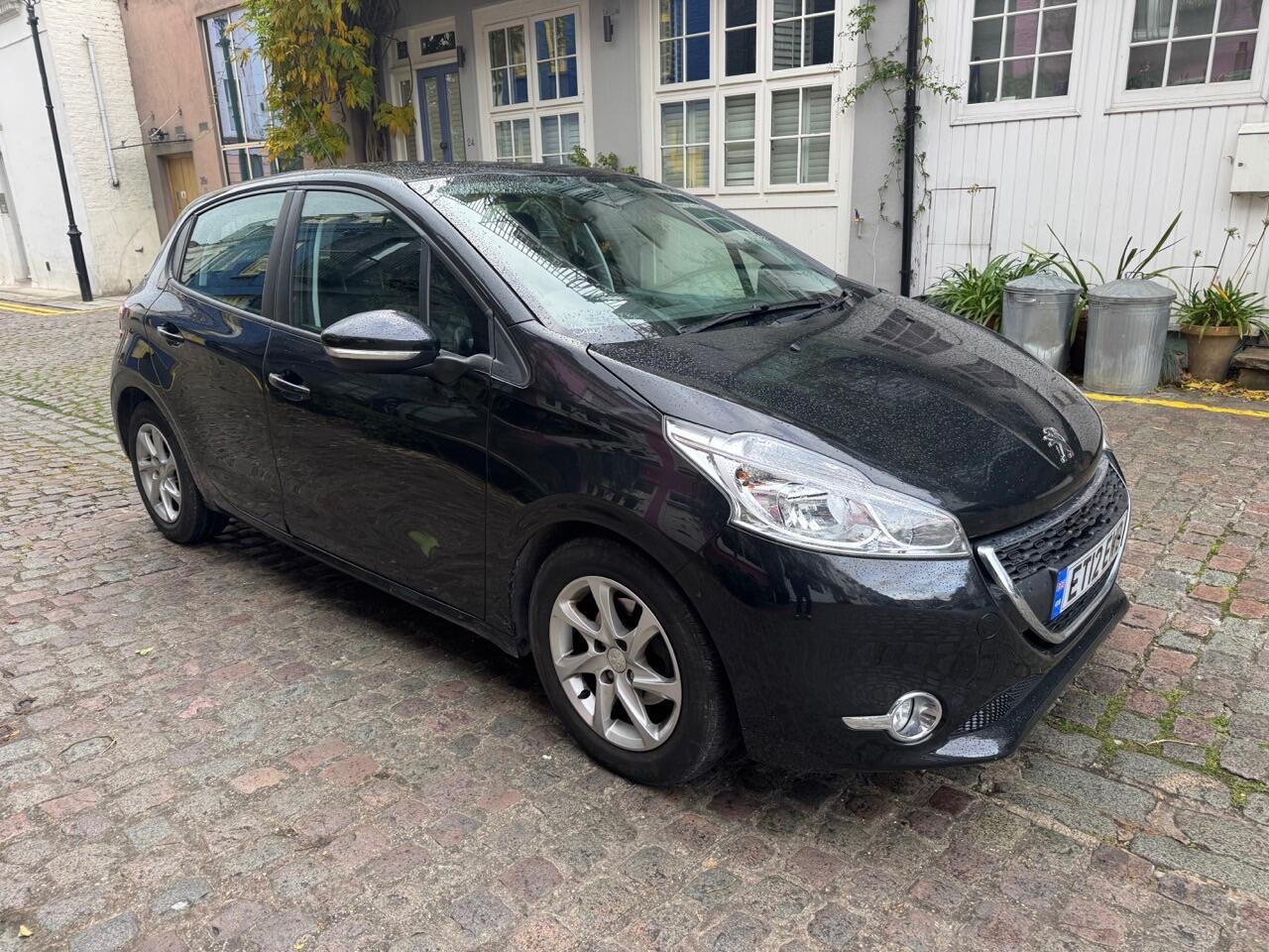 Used Peugeot 208 2012 for sale - 76425435: Photo 6