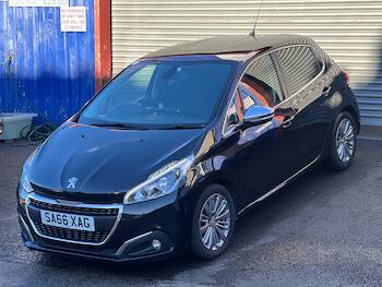 Used Peugeot 208 2016 for sale - 79874347: Photo