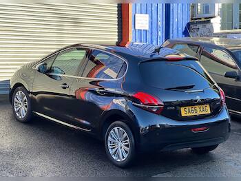 Used Peugeot 208 2016 for sale - 79874347: Photo