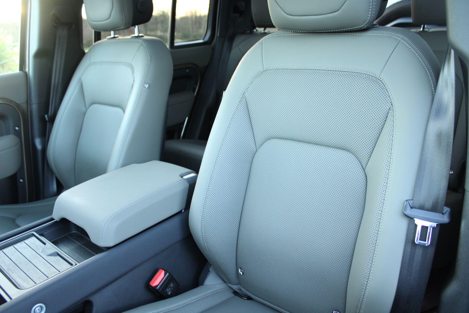 Used Land Rover Defender 2023 for sale - 77016702: Photo 29