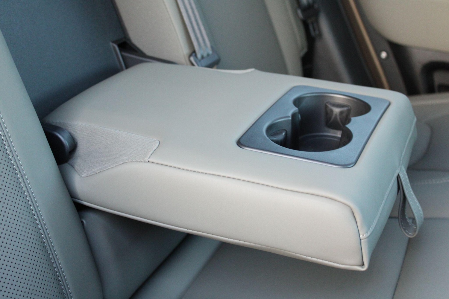 Used Land Rover Defender 2023 for sale - 77016702: Photo 31