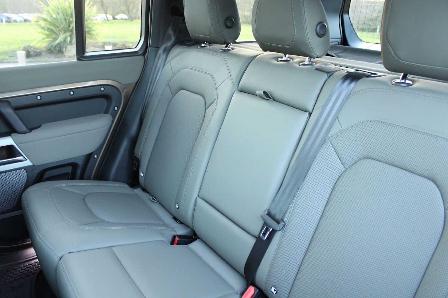 Used Land Rover Defender 2023 for sale - 77016702: Photo 32