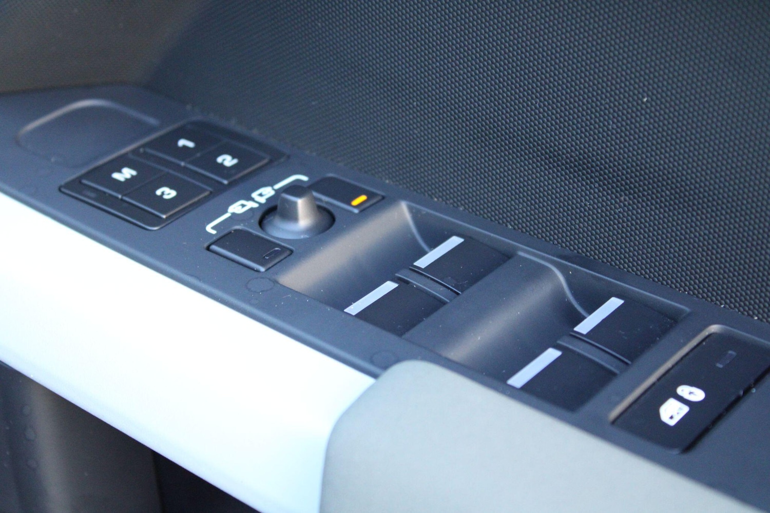 Used Land Rover Defender 2023 for sale - 77016702: Photo 35