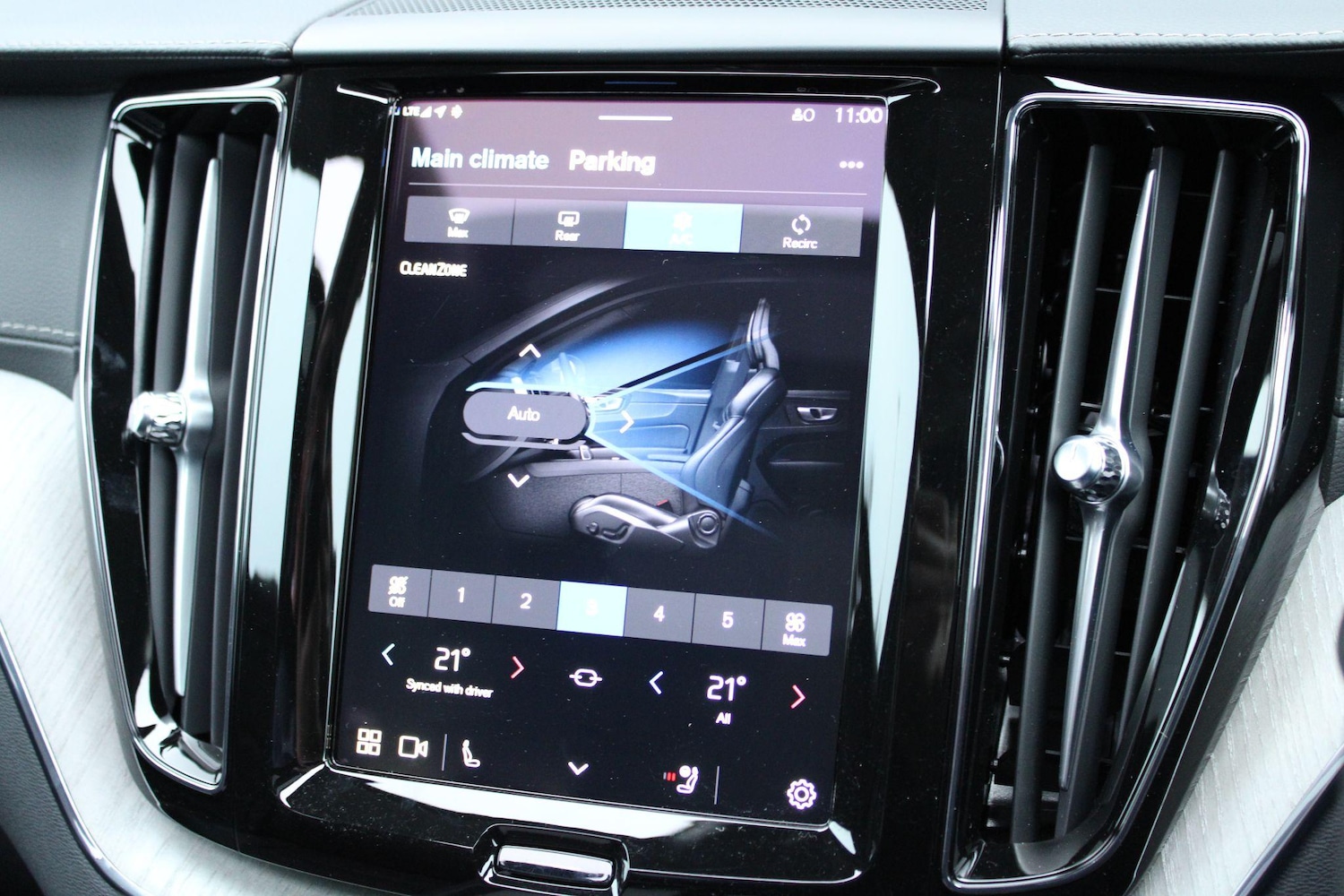 Used Volvo XC60 2024 for sale - 76473734: Photo 26