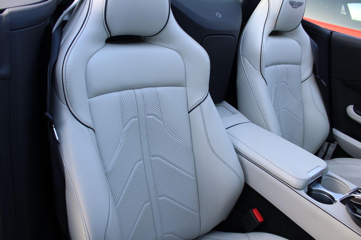 Used Aston Martin Vantage 2025 for sale - 77978300: Photo 12