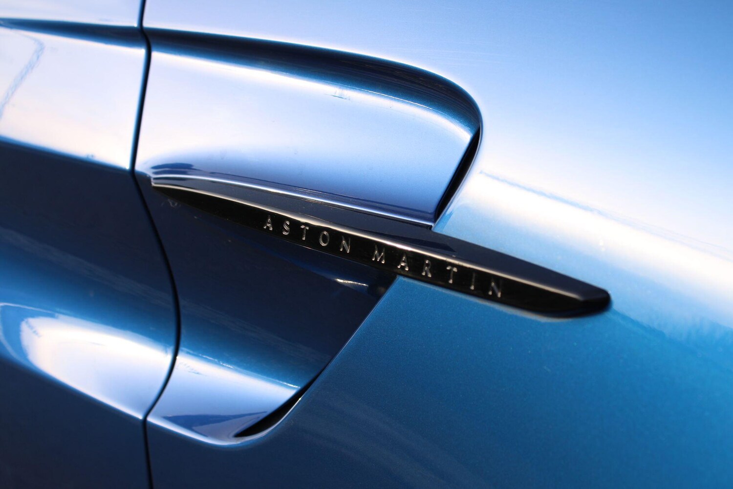 Used Aston Martin Vantage 2025 for sale - 77978300: Photo 24