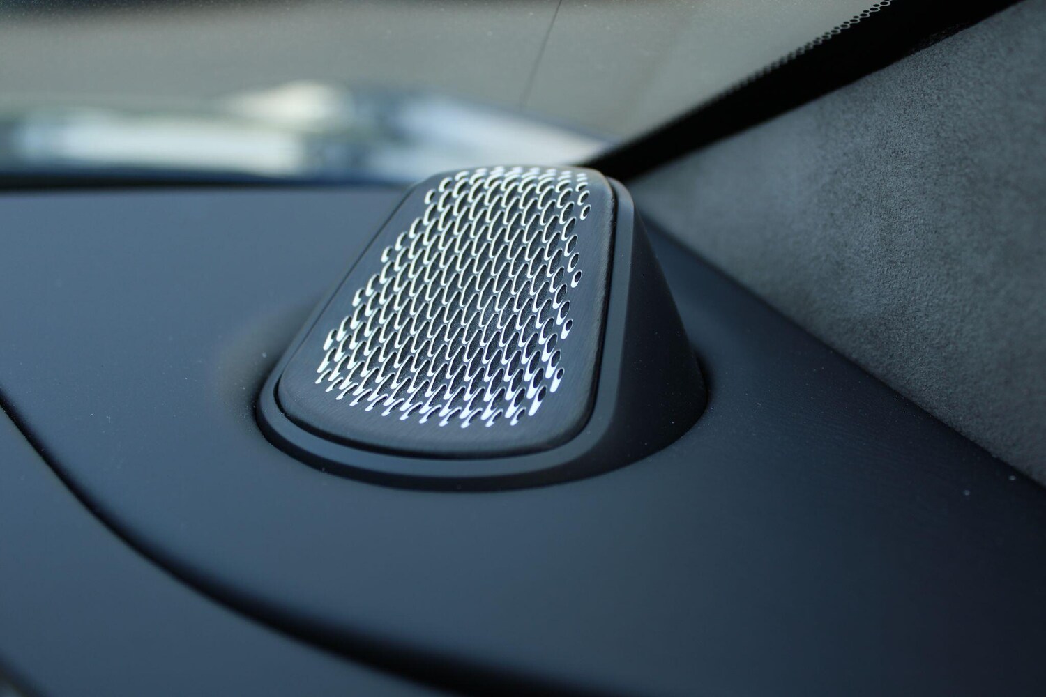 Used Aston Martin Vantage 2025 for sale - 77978300: Photo 28