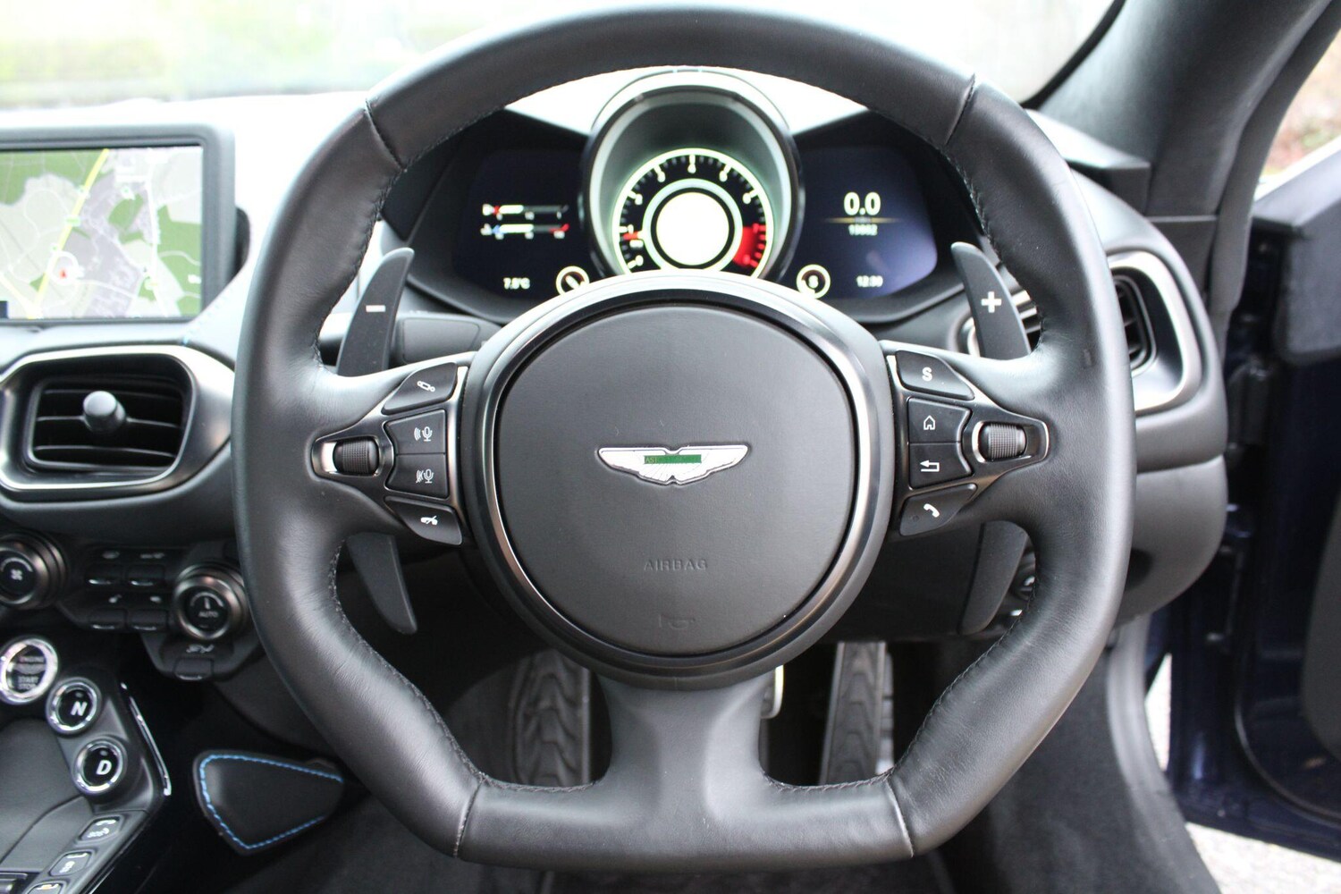 Used Aston Martin Vantage 2019 for sale - 78100679: Photo 25