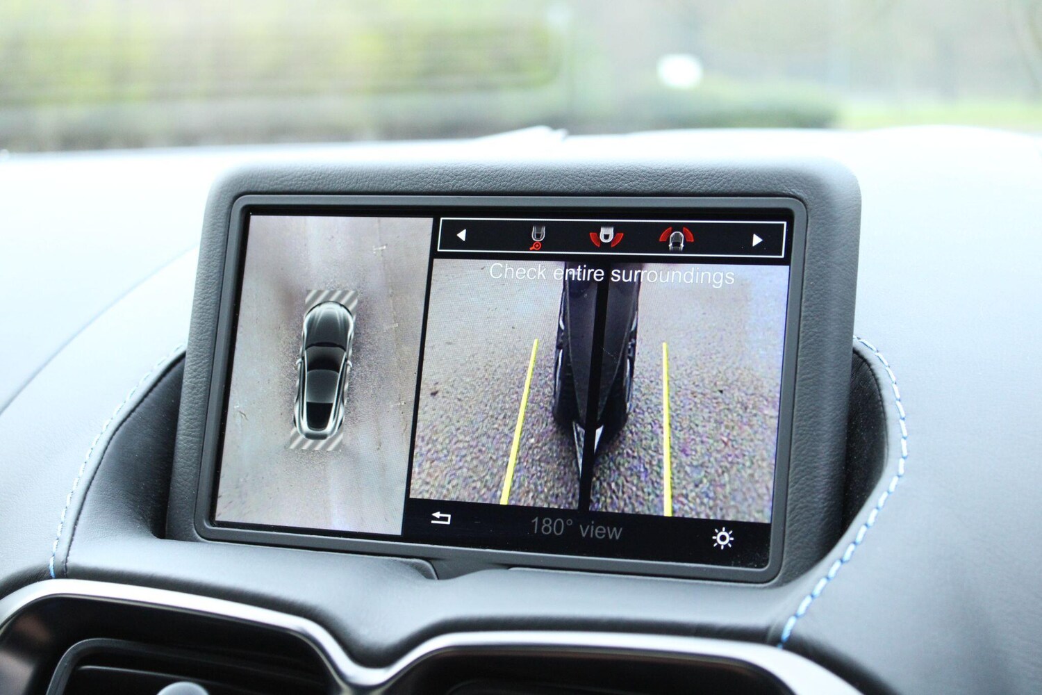 Used Aston Martin Vantage 2019 for sale - 78100679: Photo 33