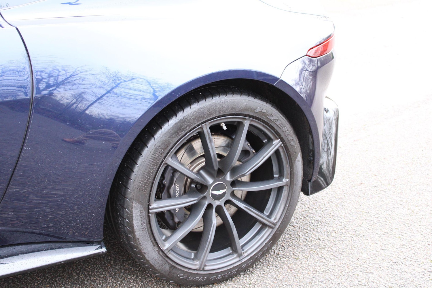 Used Aston Martin Vantage 2019 for sale - 78100679: Photo 9