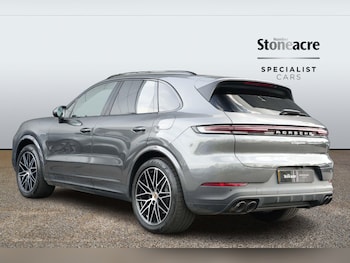 Used Porsche Cayenne 2025 for sale - 79075270: Photo
