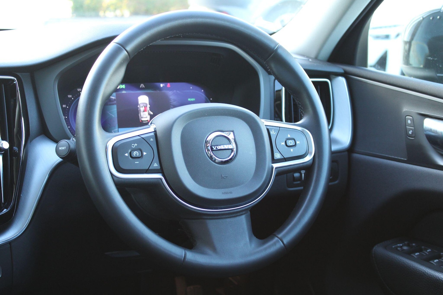 Used Volvo XC60 2022 for sale - 76839541: Photo 19