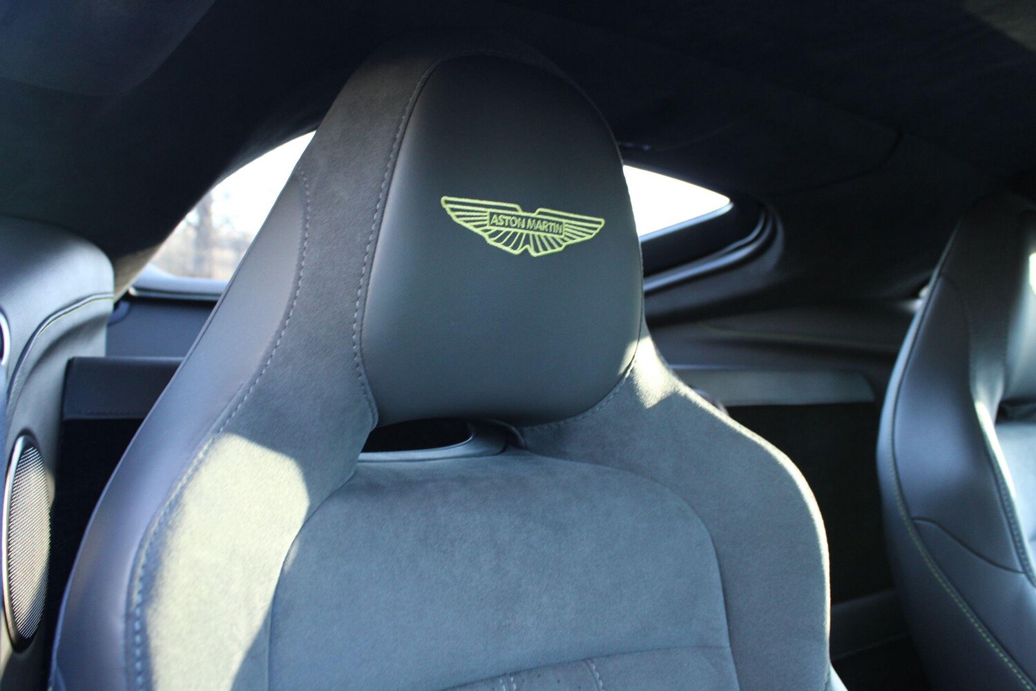 Used Aston Martin Vantage 2025 for sale - 78100995: Photo 12