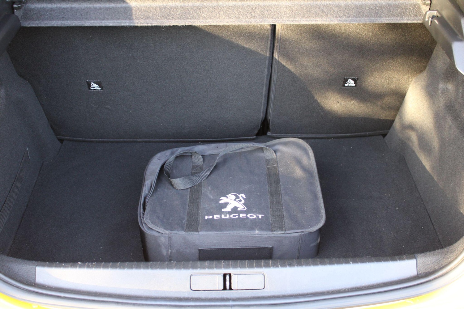 Used Peugeot 208 2020 for sale - 76743602: Photo 21